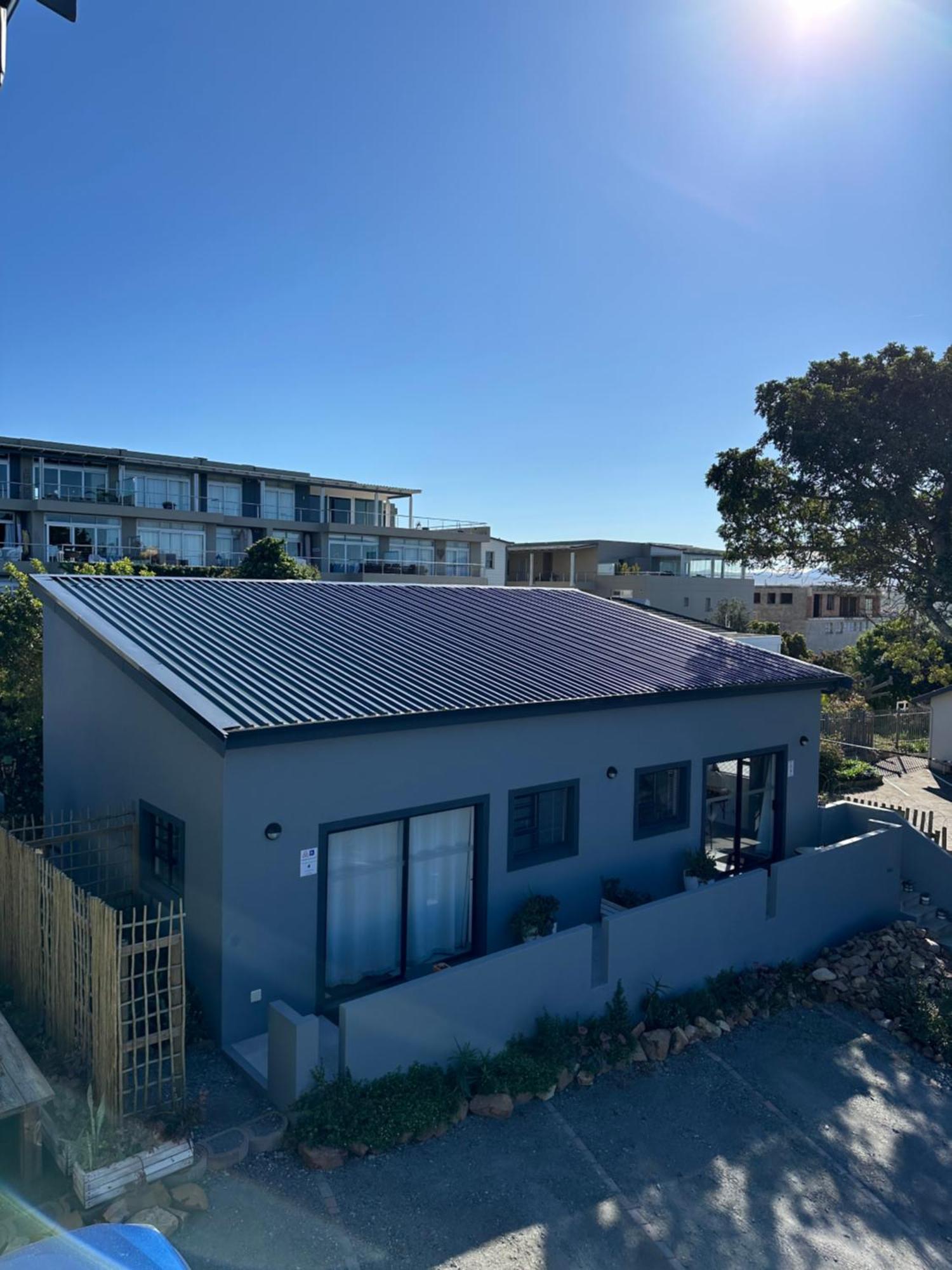 Modern Apartments Downtown Plettenberg Bay Exterior photo